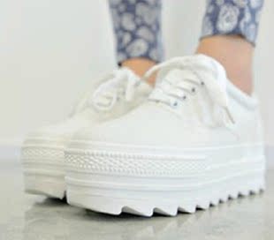 韩版女鞋子白色低帮松糕厚底板鞋少女球鞋学生鞋内增高女生帆布鞋