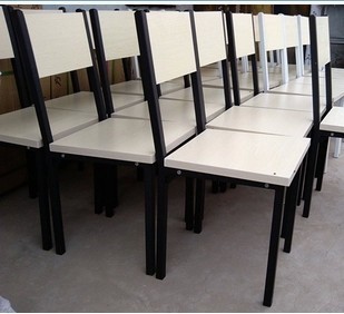 新款钢木凳子餐椅餐厅实用钢木椅厨房餐厅专用简约现代组合宜家