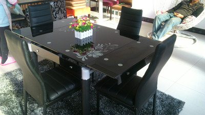 餐桌椅子组合简约折叠餐椅伸缩6人玻璃钢化饭桌桌子支架现代吃饭