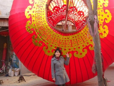 供应超大型号灯笼长8米撑开直径6.3米节日庆典活动大型装饰灯笼