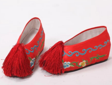 中式新娘内增高婚鞋新娘绣花鞋秀禾绣和服结婚平底布鞋