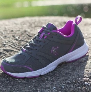 乔丹女运动鞋正品折扣女士跑步鞋紫黑色运动鞋旅游鞋乔丹官方正品