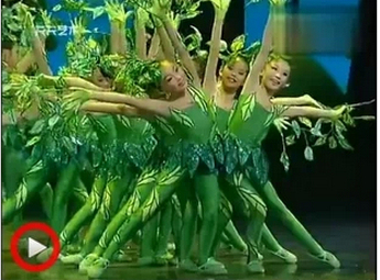 小荷风采亲亲我的小树大树舞蹈表演服儿童树叶子连体演出服环保装