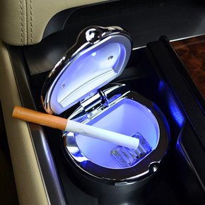 汽车不锈钢烟灰缸 车载烟灰缸 车用带LED灯烟缸 带盖子烟灰缸盒