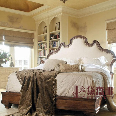 出口美式乡村布艺软靠实木双人床1.8米 法式深色做旧橡木别墅大床