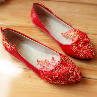 中国风金边蕾丝新娘鞋大红中国结婚鞋伴娘鞋平底低跟宴会敬酒鞋