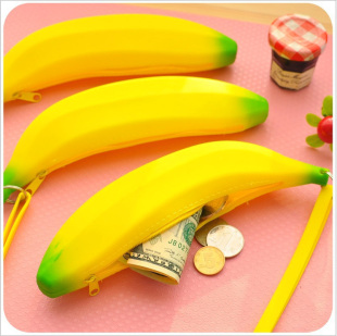 创意香蕉零钱包硬币包硅胶小钱袋手拿硬币小钱包