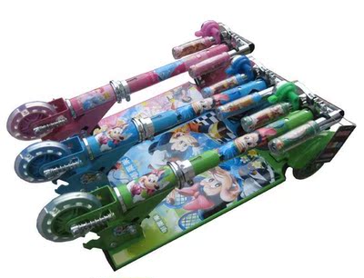 迪士尼儿童滑板车宝宝三轮滑板车闪光折叠踏板车小孩滑滑车二轮