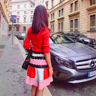 2016春季新款欧洲站俏皮红色修身针织上衣拼色A字短裙套装