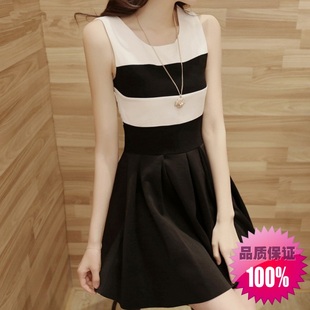 2015夏季新款韩版女装黑白条纹打底百褶裙包臀背心修身显瘦连衣裙