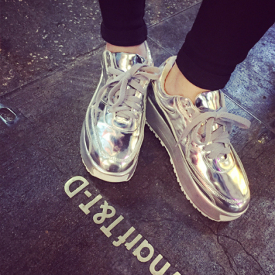 CHERRYBOOM小番茄 期待已久的鞋子 超好穿厚底金银色休闲鞋运动鞋