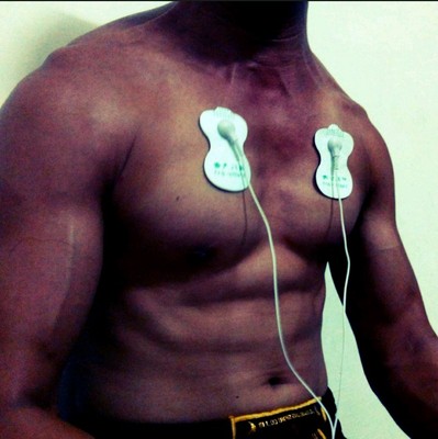 *电子肌肉刺激肌肉塑形运动健身减肥震动训练器电击电子脉冲理疗