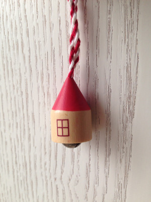 出口日本 手工制作 木制手机链 红屋顶小房子带铃铛（邮费另拍）