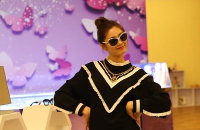 2014韩版秋冬装林珍娜娜nana同款新衣宽松7号黑色长袖上衣卫衣女