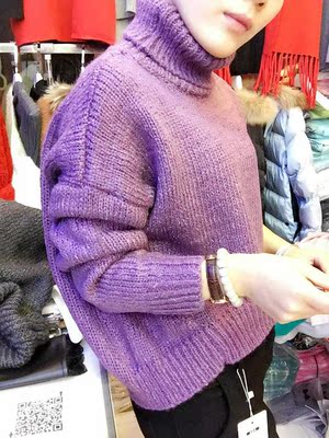 2015冬季韩版宽松加厚短款毛衣女高龄可翻气质熟女