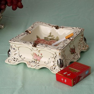 高档奢华欧式复古烟灰缸 创意时尚客厅家居陶瓷工艺品 礼品摆件