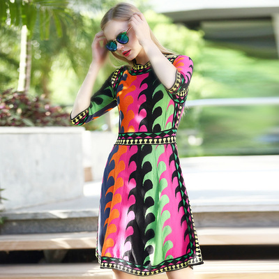 2015欧美秋装新品女式时尚拼色彩色条纹修身中长款中袖针织连衣裙