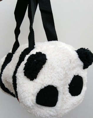 可爱的儿童手提包 可爱熊猫毛茸茸 拉链手提包33厘米*18厘米很大