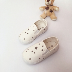 宝宝帆布鞋1-2-3岁潮 男女童儿童幼儿园室内鞋小白鞋软底一脚蹬