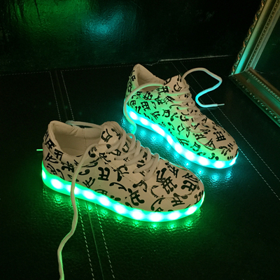 2015发光鞋女USB充电春夏情侣LED闪光鞋荧光鞋学生休闲鬼步舞板鞋