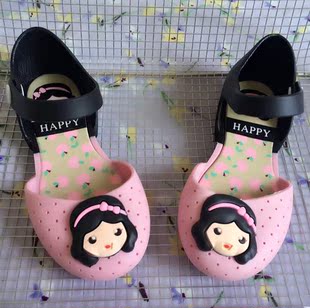 新款韩版童鞋女孩儿童果冻鞋洞洞鞋包头宝宝公主鞋卡通撞色凉拖鞋