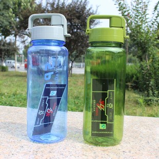 批发大容量太空杯塑料杯带滤网户外用运动水壶定制广告杯印字Logo