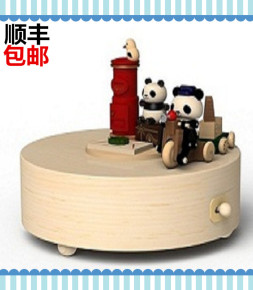 Wooderful life音乐盒铃木质jeancard八音盒创意圣诞礼物熊猫送信