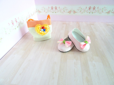 迪士尼沙龙娃娃鞋子配件  粉红小皮鞋子 分左右脚
