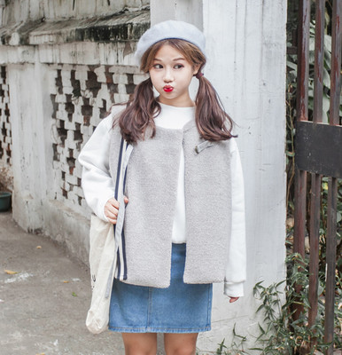 秋冬新款韩版宽松显瘦学生短款羊羔毛两穿马甲外套女