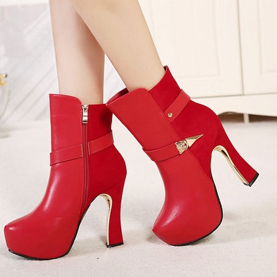 冬季新款女靴真皮红色婚靴中筒马丁靴防水台超高跟新娘鞋粗跟短靴