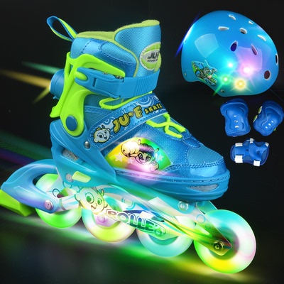 溜冰鞋儿童男3岁可调直排轮滑冰鞋带灯闪光轮滑鞋女孩旱冰鞋套装