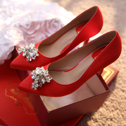 婚鞋红色水钻尖头高跟鞋夏天中跟细跟水晶鞋红鞋新娘鞋结婚鞋女
