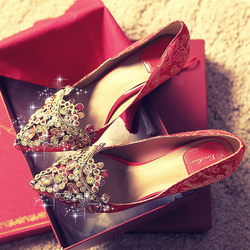 水钻中式婚鞋红色高跟鞋细跟女结婚新娘鞋红鞋中跟龙凤旗袍单鞋
