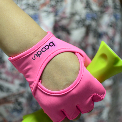 运动保护用品女士专用健身装备 半指瑜伽哑铃器械自行车运动手套
