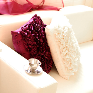 绎生活新款紫白色欧式 手工编织豪华缎涤面料羽丝棉填充抱枕 含芯