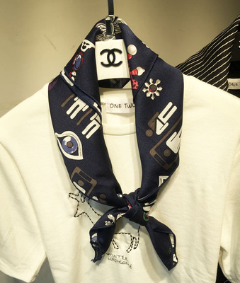 2015夏季新款 客供韩国进口面料 小方巾 装饰小领巾 丝巾 女包邮
