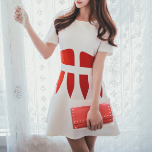 2015春装女装韩版新款明星同款几何拼接撞色淑女套头短袖连衣裙