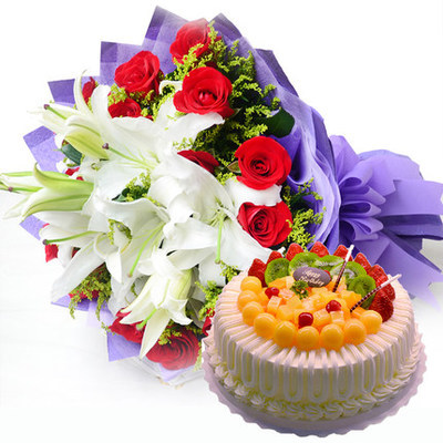 玫瑰花束+8寸生日水果蛋糕预定武汉鲜花蛋糕组合同城速递送花上门