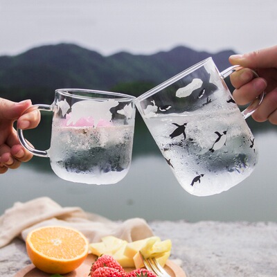 日式创意清新水杯北极熊企鹅玻璃杯透明情侣杯办公室带把手茶杯子