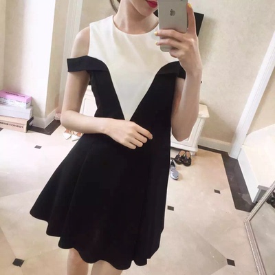 2016夏季女装新款韩版气质黑白撞色露肩短袖高腰短裙连衣裙