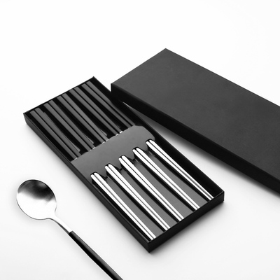 【天天特价】304不锈钢筷子合金钛金家用方形/扁型防滑加厚铁筷子