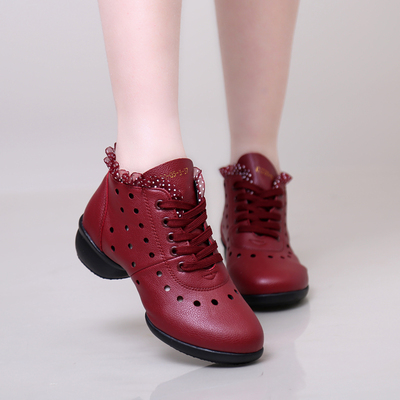 夏季新款镂空蕾丝花边红色舞鞋运动防滑减震舞蹈鞋现代女式跳舞鞋